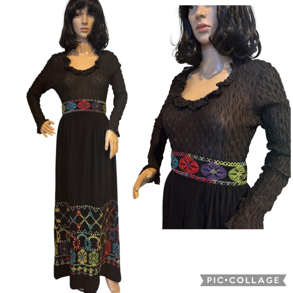 Vintage Sandine Originals New York Black Velour Embroidered maxi size small